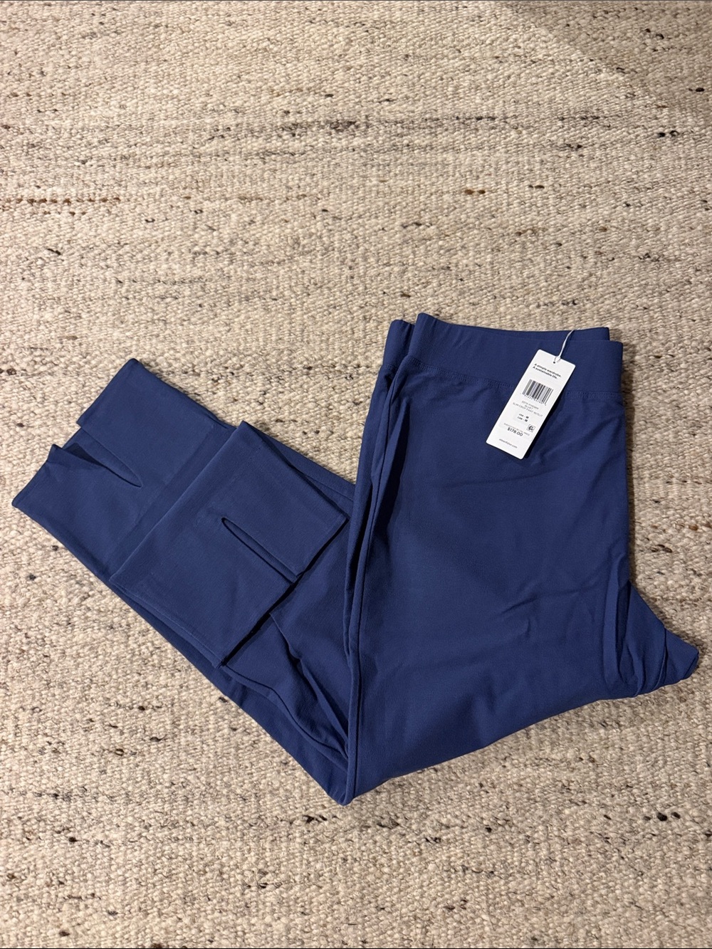 NWT Eileen Fisher Stretch Crepe Slim Crop Pant w/ Slit- Medium